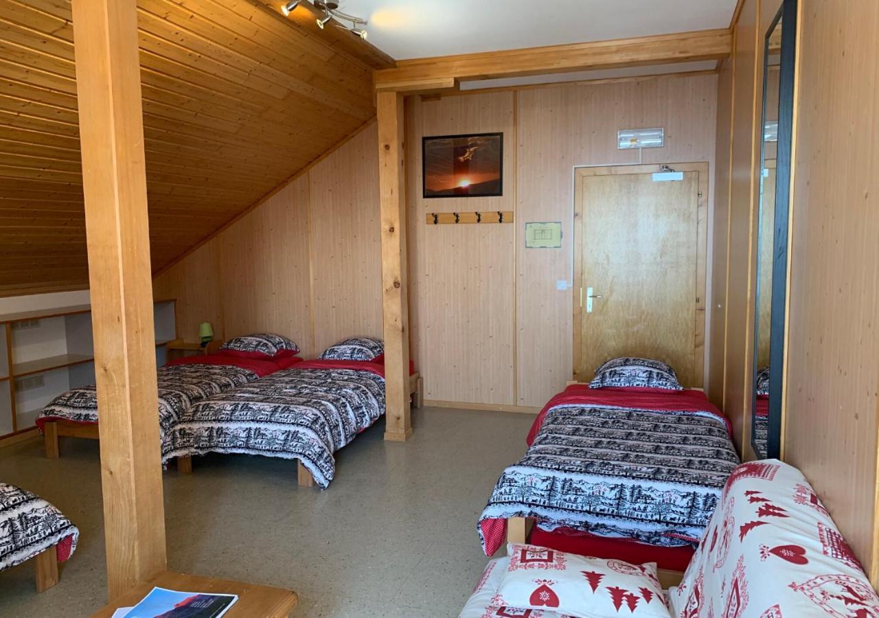 Maison De Montagne De Bretaye Acces Par Le Train Arret Bouquetin Вилар сюр Олон Екстериор снимка
